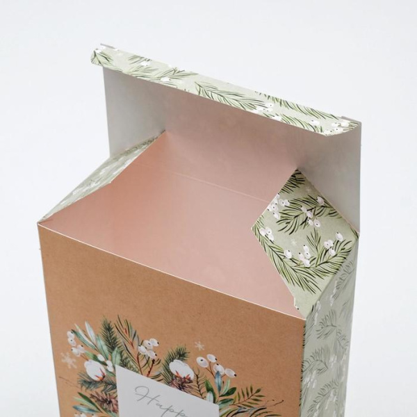 Коробка «Сказочного Нового года», 16 × 23 × 7.5 см