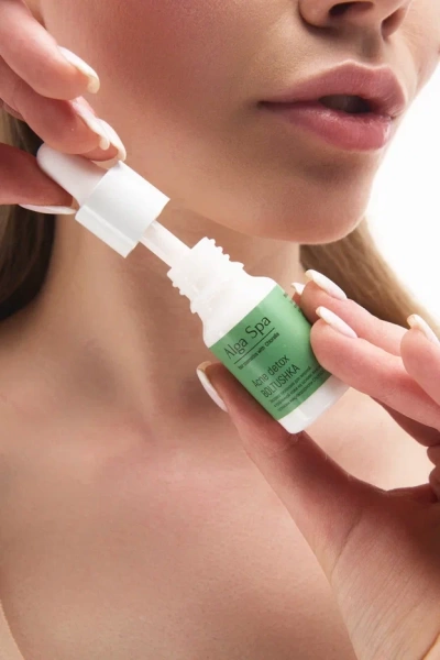 Acne detox BOLTUSHKA Экспресс суспензия для жирной и проблемной кожи на основе живой суспензии микроводоросли Chlorella 10 мл Alga Spa